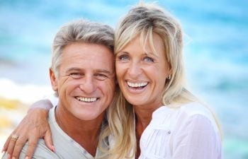 3 Options to Replace Missing Teeth